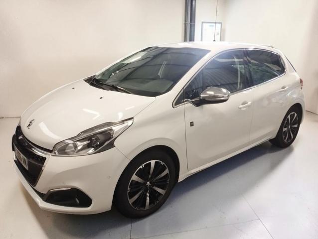 Peugeot 208 image 3