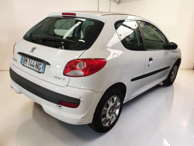 Peugeot 206+ image 5