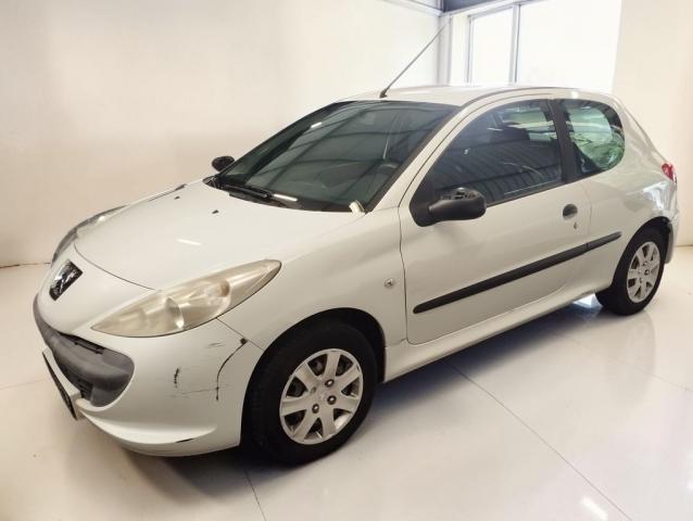 Peugeot 206+ image 2