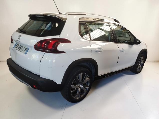 Peugeot 2008 image 1