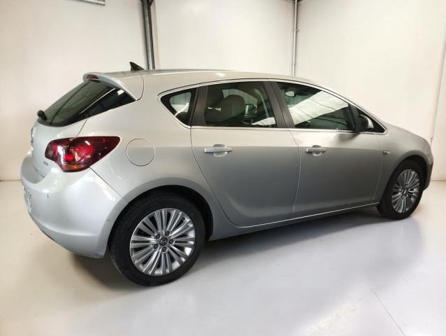 Opel Astra image 6