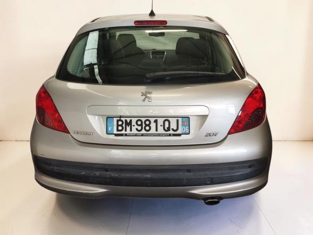 Peugeot 207 image 3