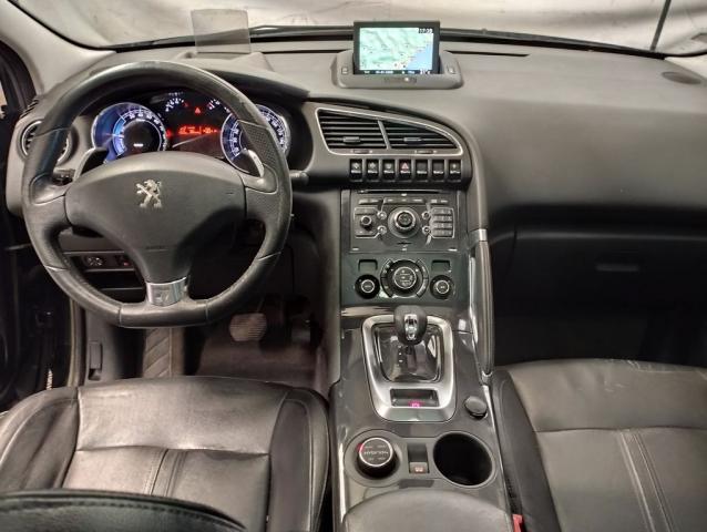 Peugeot 3008 Hybrid4 image 1