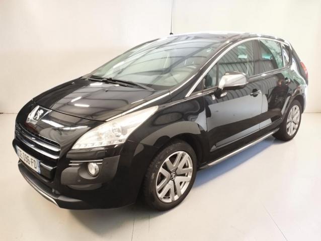 Peugeot 3008 Hybrid4 image 2