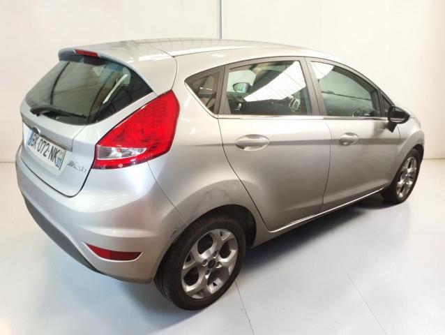 Ford Fiesta image 6