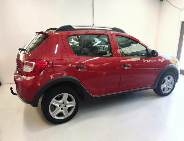 Dacia Sandero image 2