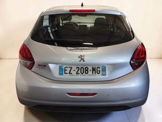 Peugeot 208 image 1