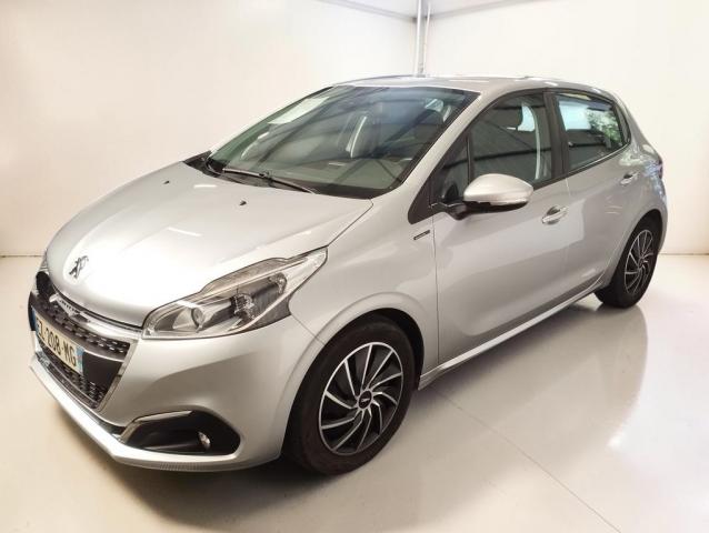 Peugeot 208 image 3