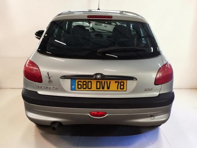 Peugeot 206 image 2