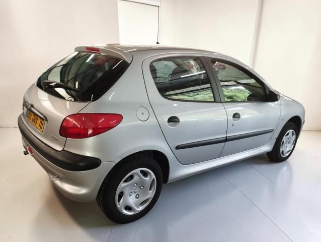 Peugeot 206 image 5