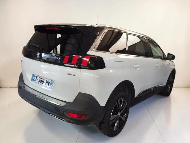 Peugeot 5008 image 2