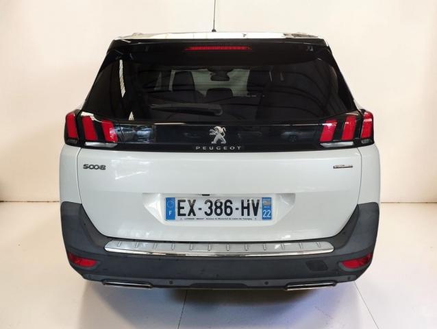 Peugeot 5008 image 1