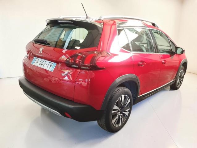 Peugeot 2008 image 2