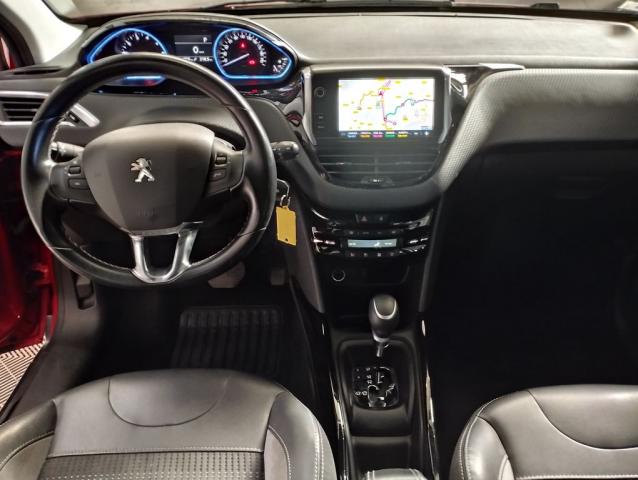 Peugeot 2008 image 3