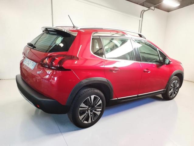 Peugeot 2008 image 4