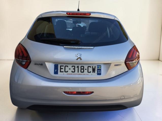 Peugeot 208 image 2