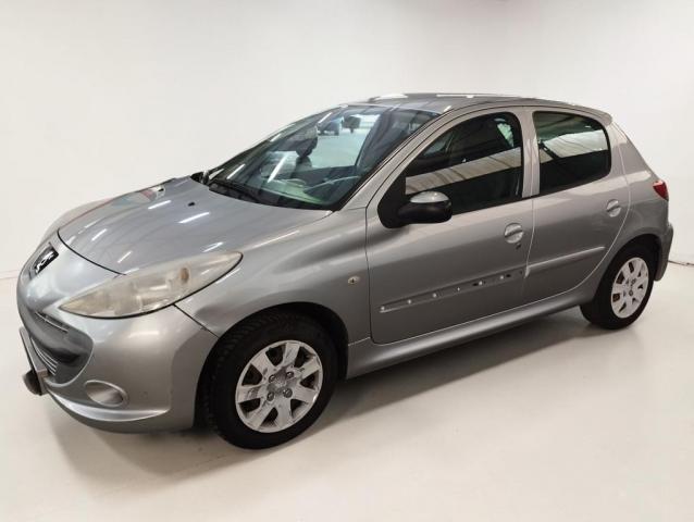 Peugeot 206+ image 1