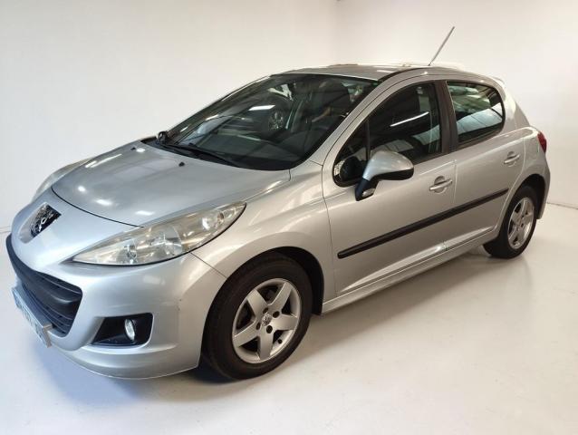 Peugeot 207 image 6