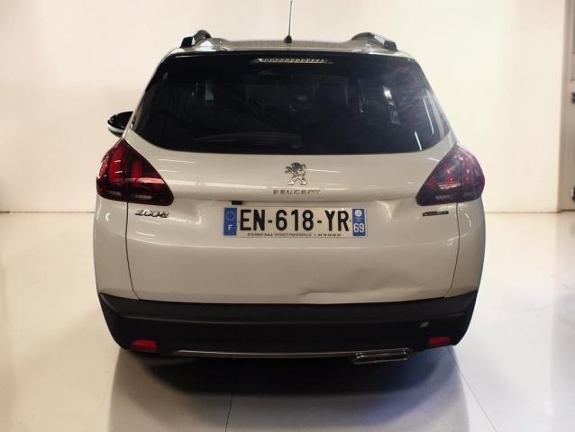 Peugeot 2008 image 2
