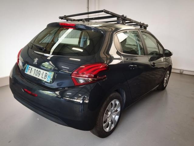 Peugeot 208 image 4