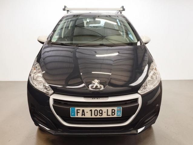 Peugeot 208 image 6
