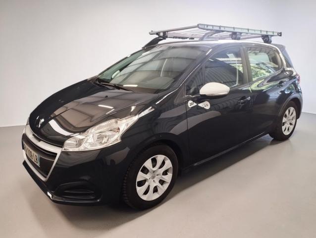 Peugeot 208 image 3