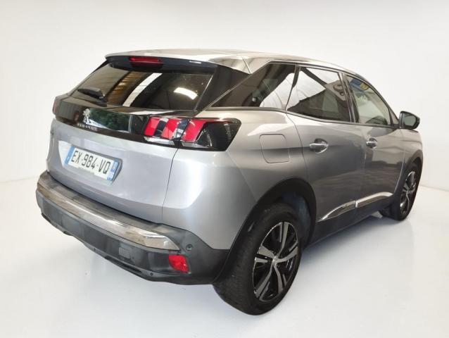 Peugeot 3008 image 2