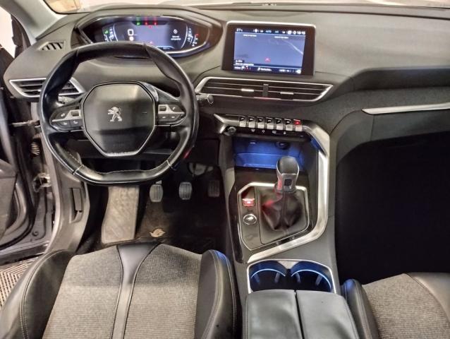 Peugeot 3008 image 1