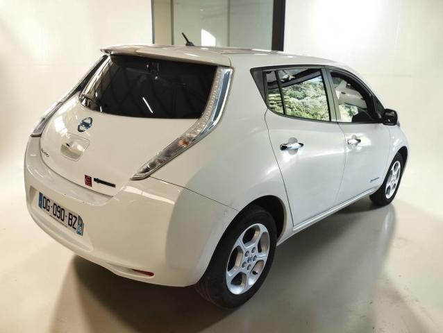 Nissan Leaf image 4