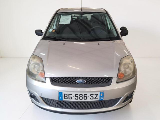 Ford Fiesta image 6