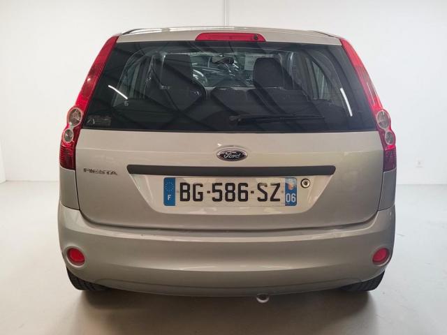 Ford Fiesta image 4