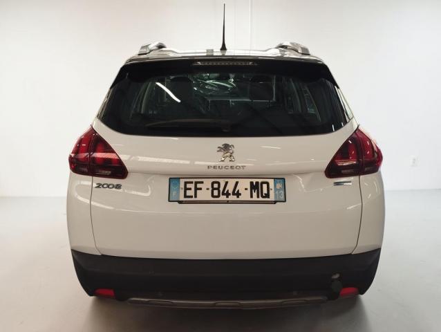Peugeot 2008 image 6