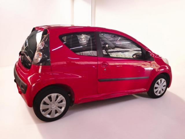 Peugeot 107 image 6