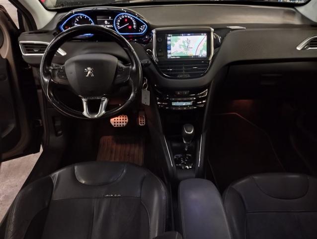 Peugeot 208 image 1