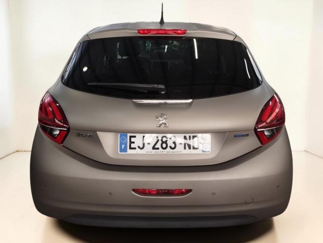 Peugeot 208 image 3