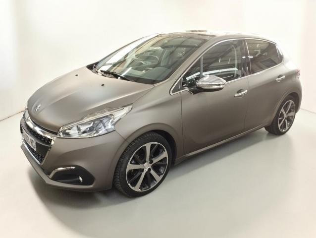 Peugeot 208 image 2