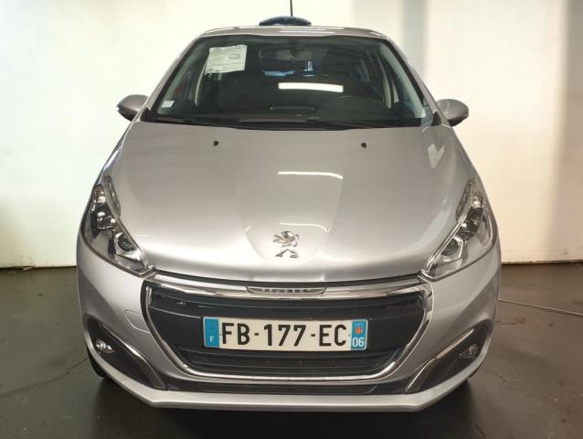 Peugeot 208 image 5