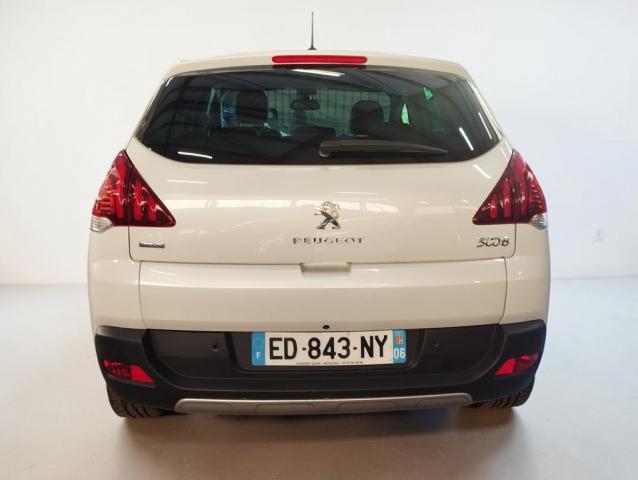 Peugeot 3008 image 2