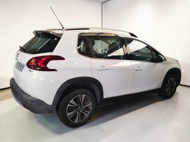 Peugeot 2008 image 4