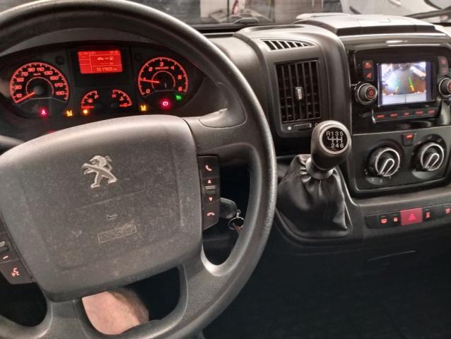 Peugeot Boxer image 6