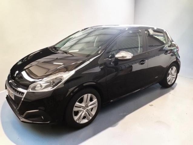 Peugeot 208 image 5