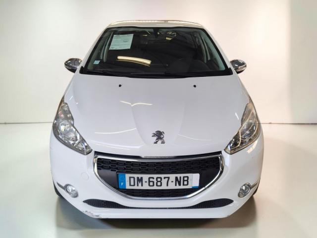Peugeot 208 image 2