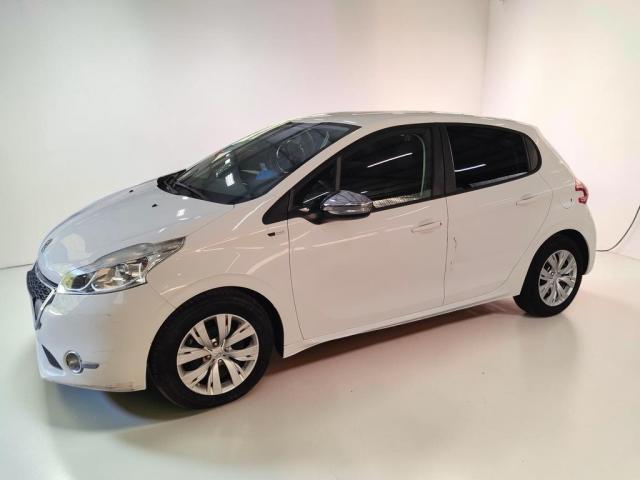 Peugeot 208 image 5