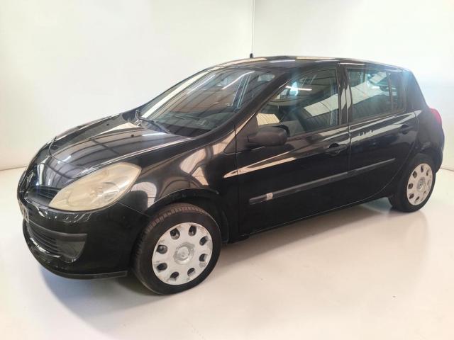 Renault Clio image 1