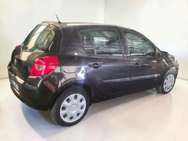 Renault Clio image 6