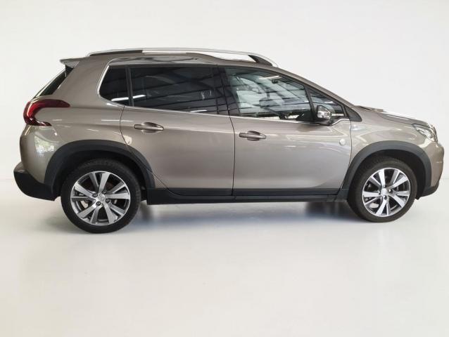 Peugeot 2008 image 3