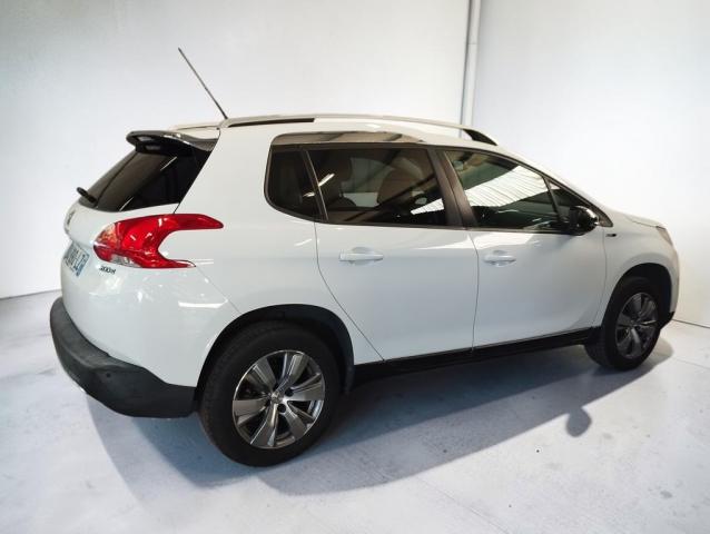 Peugeot 2008 image 5