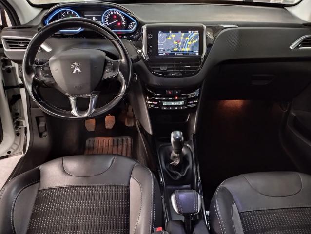 Peugeot 2008 image 5