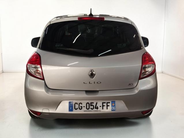 Renault Clio image 6