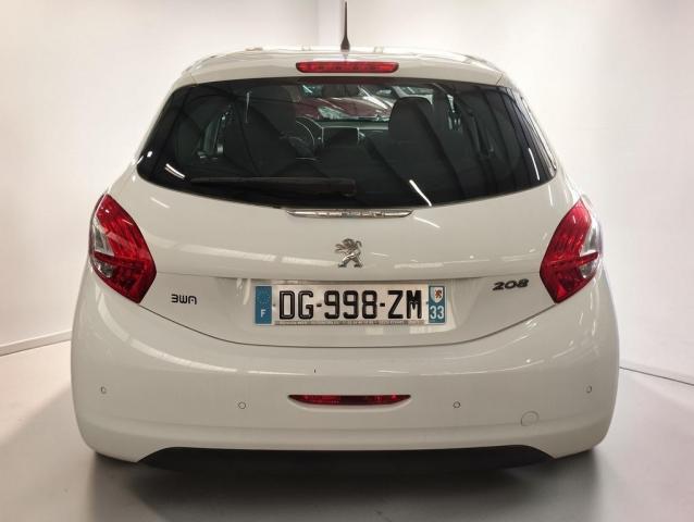 Peugeot 208 image 5